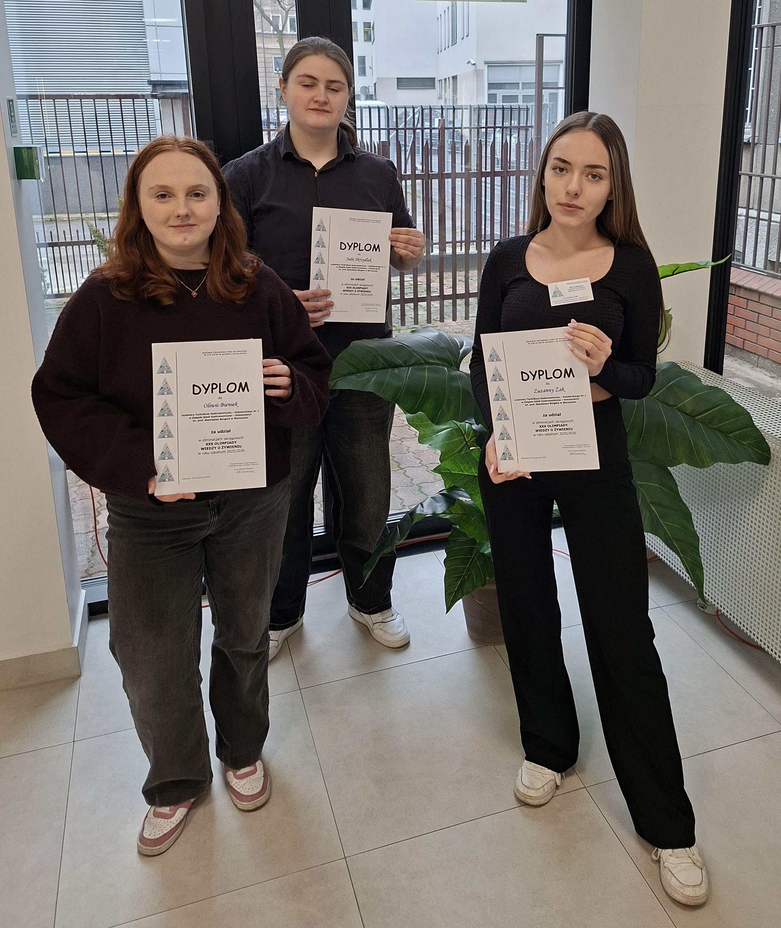 uczennice biorące udział w olimpiadzie